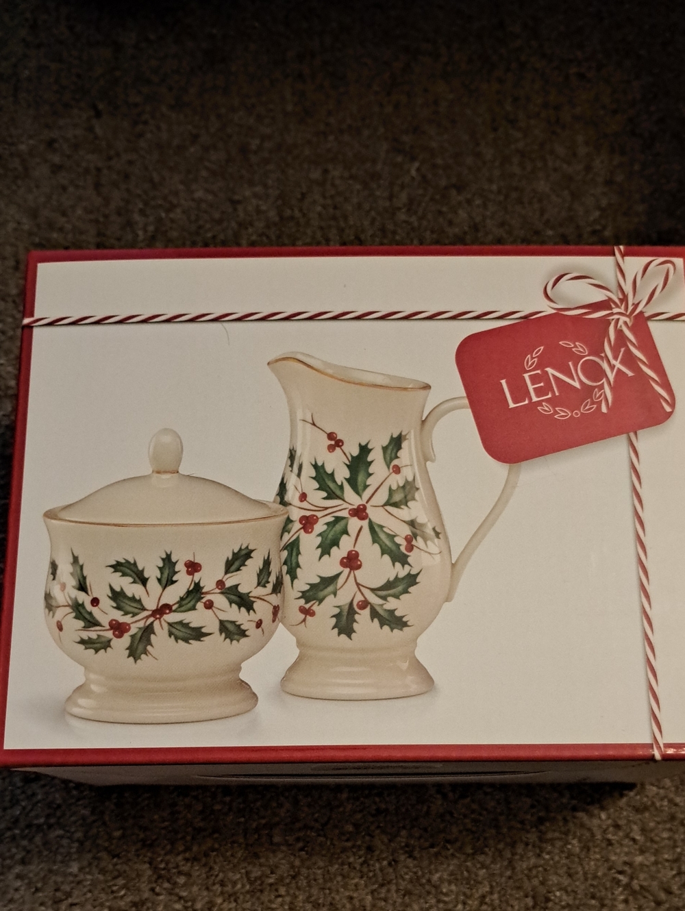 Lenox Holiday Creamer And Sugar Set